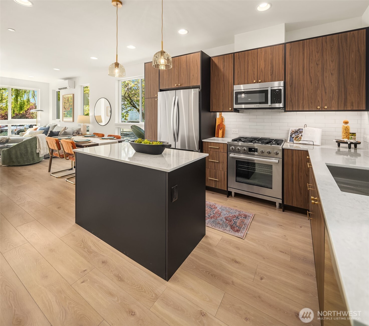 972 NW 54th Street , Seattle, WA 98107