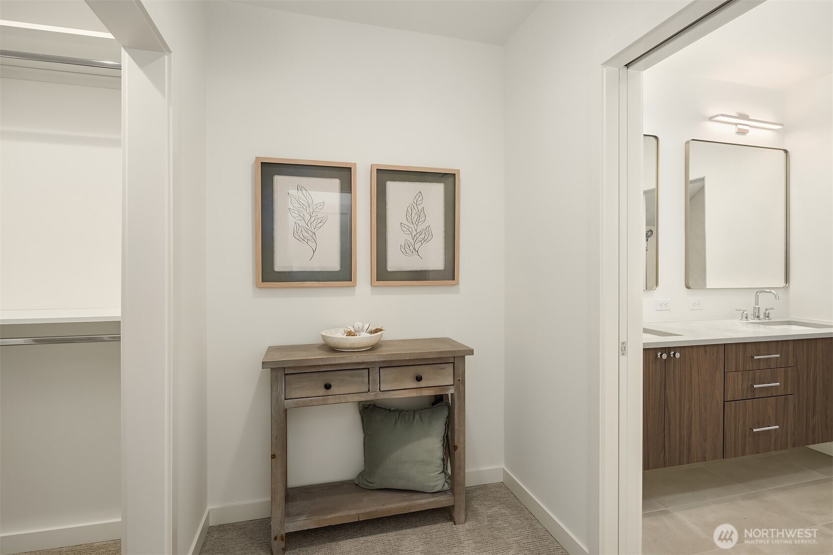 972 NW 54th Street , Seattle, WA 98107
