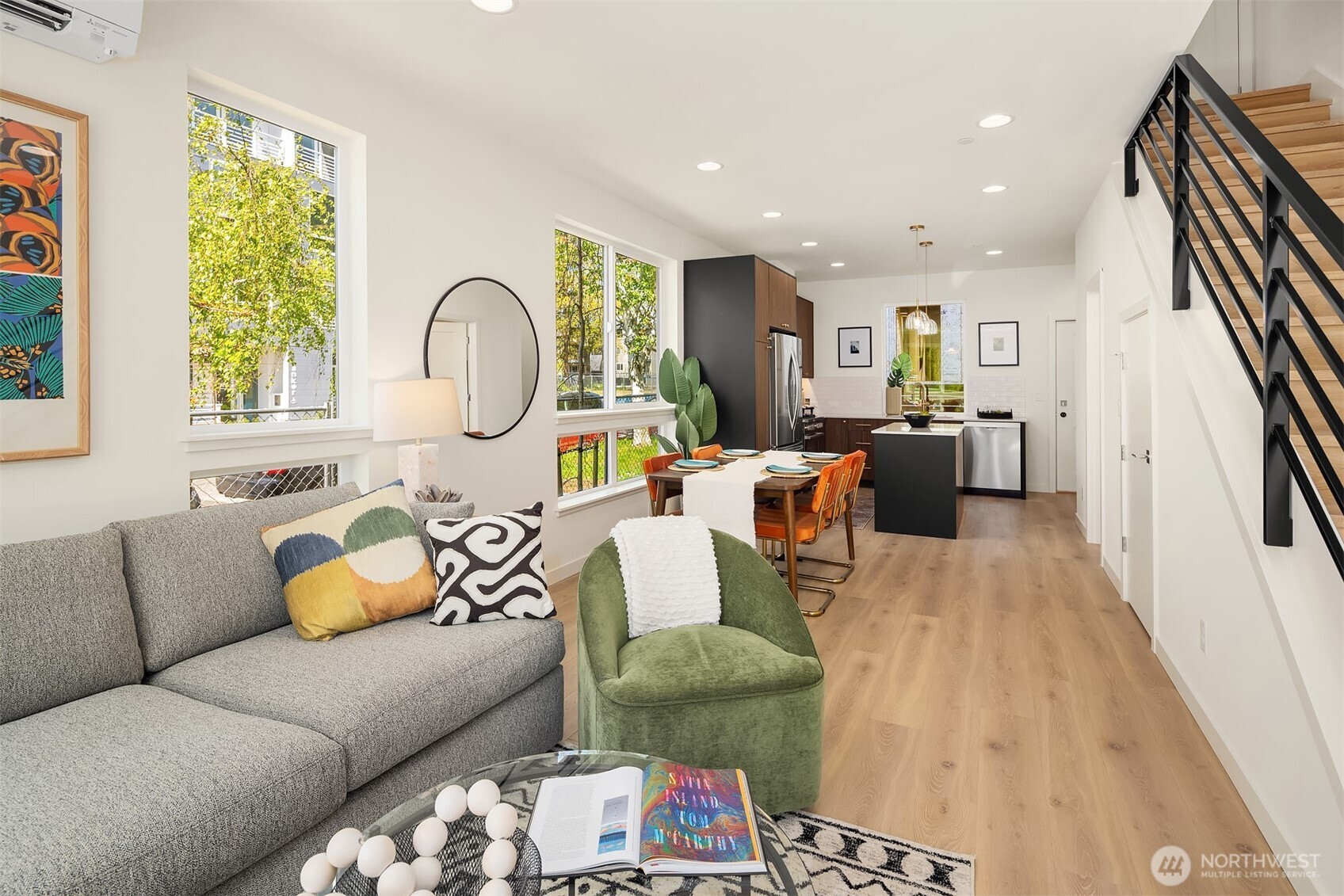 972 NW 54th Street , Seattle, WA 98107