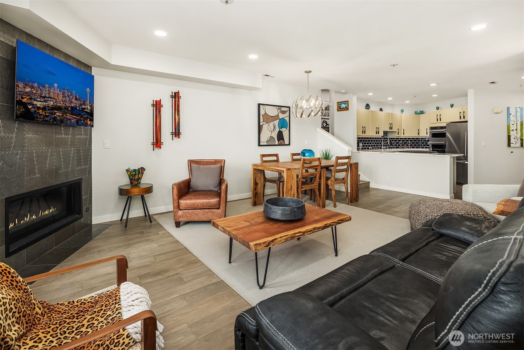 9039 NE Juanita Drive #304, Kirkland, WA 98034