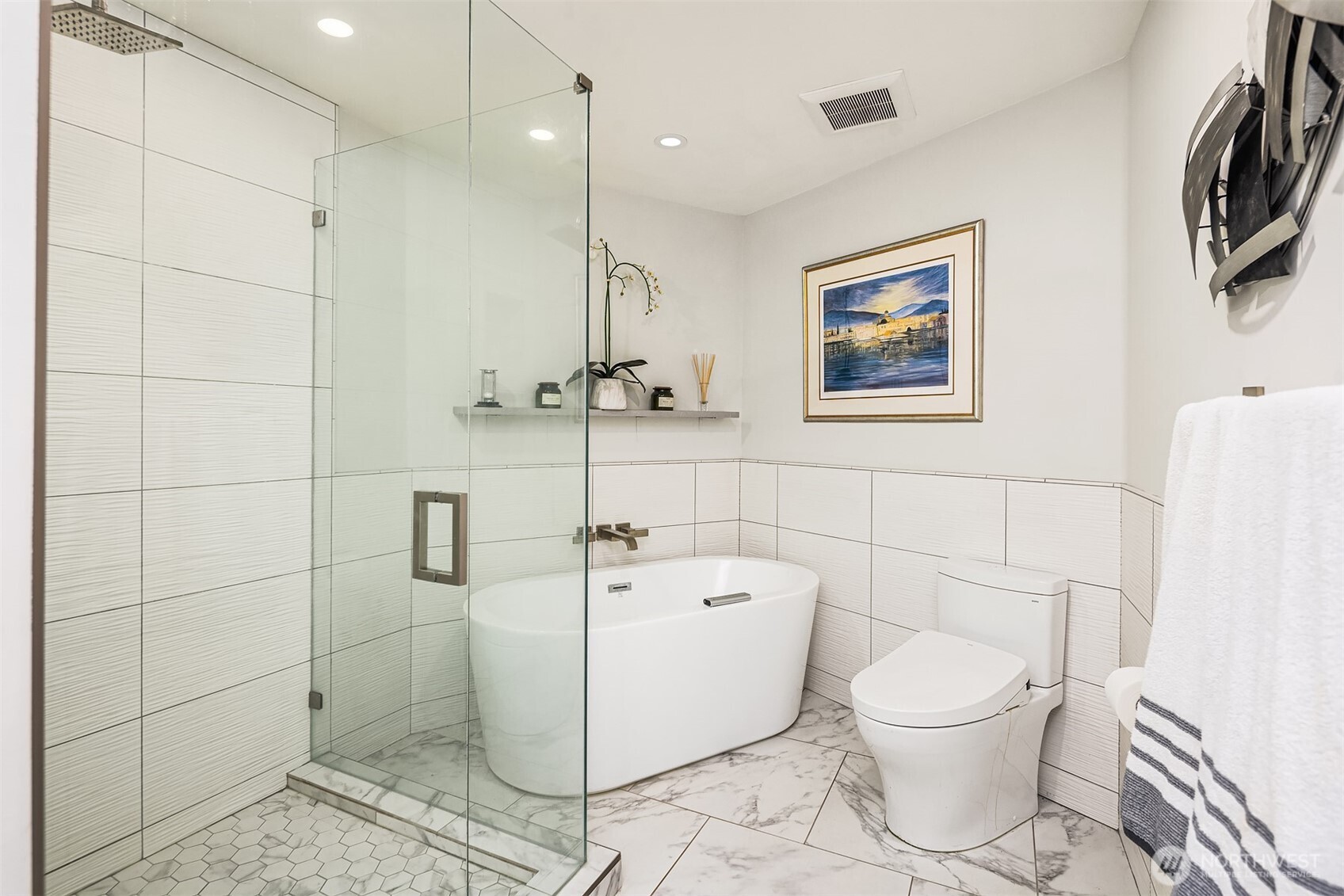 9039 NE Juanita Drive #304, Kirkland, WA 98034
