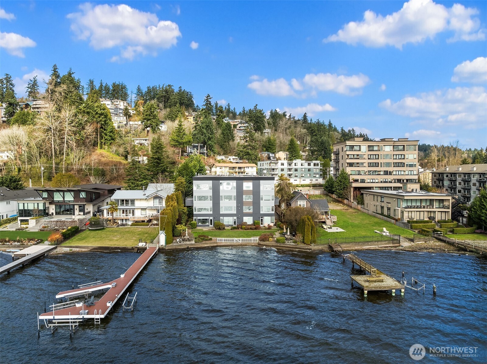 9039 NE Juanita Drive #304, Kirkland, WA 98034