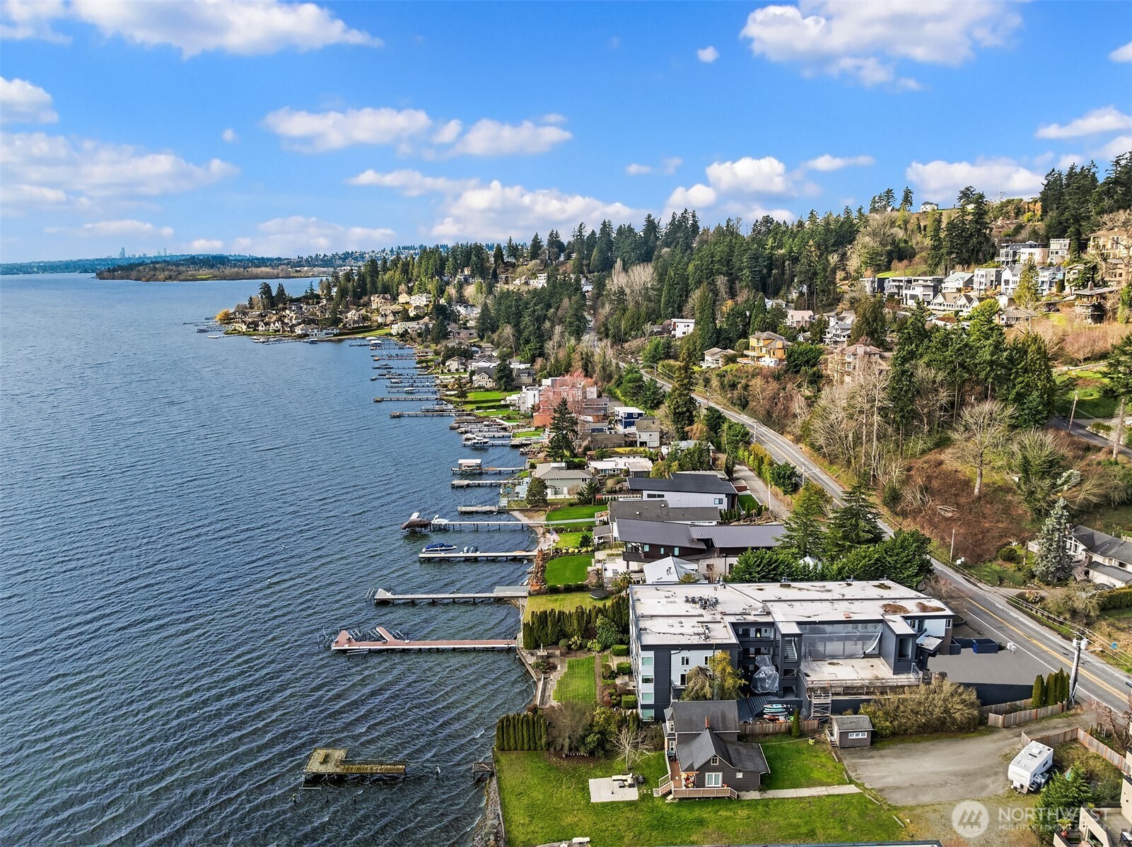 9039 NE Juanita Drive #304, Kirkland, WA 98034