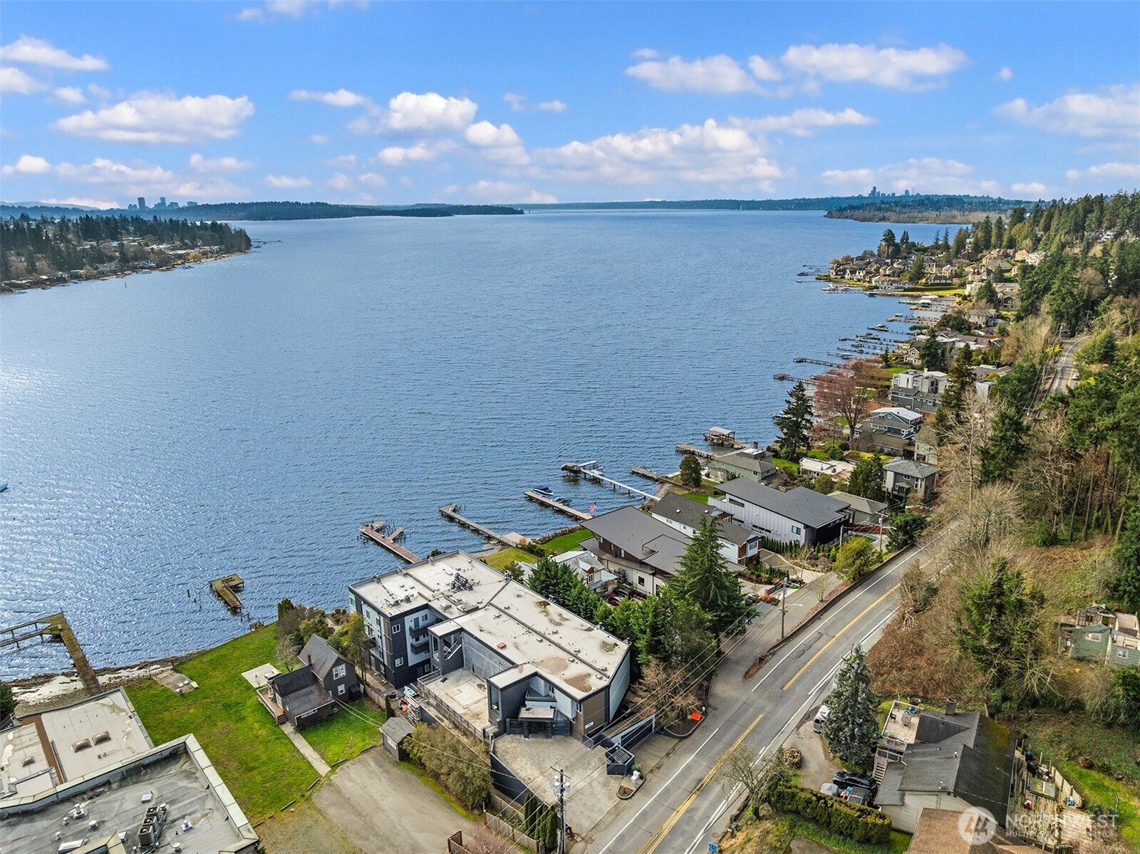 9039 NE Juanita Drive #304, Kirkland, WA 98034