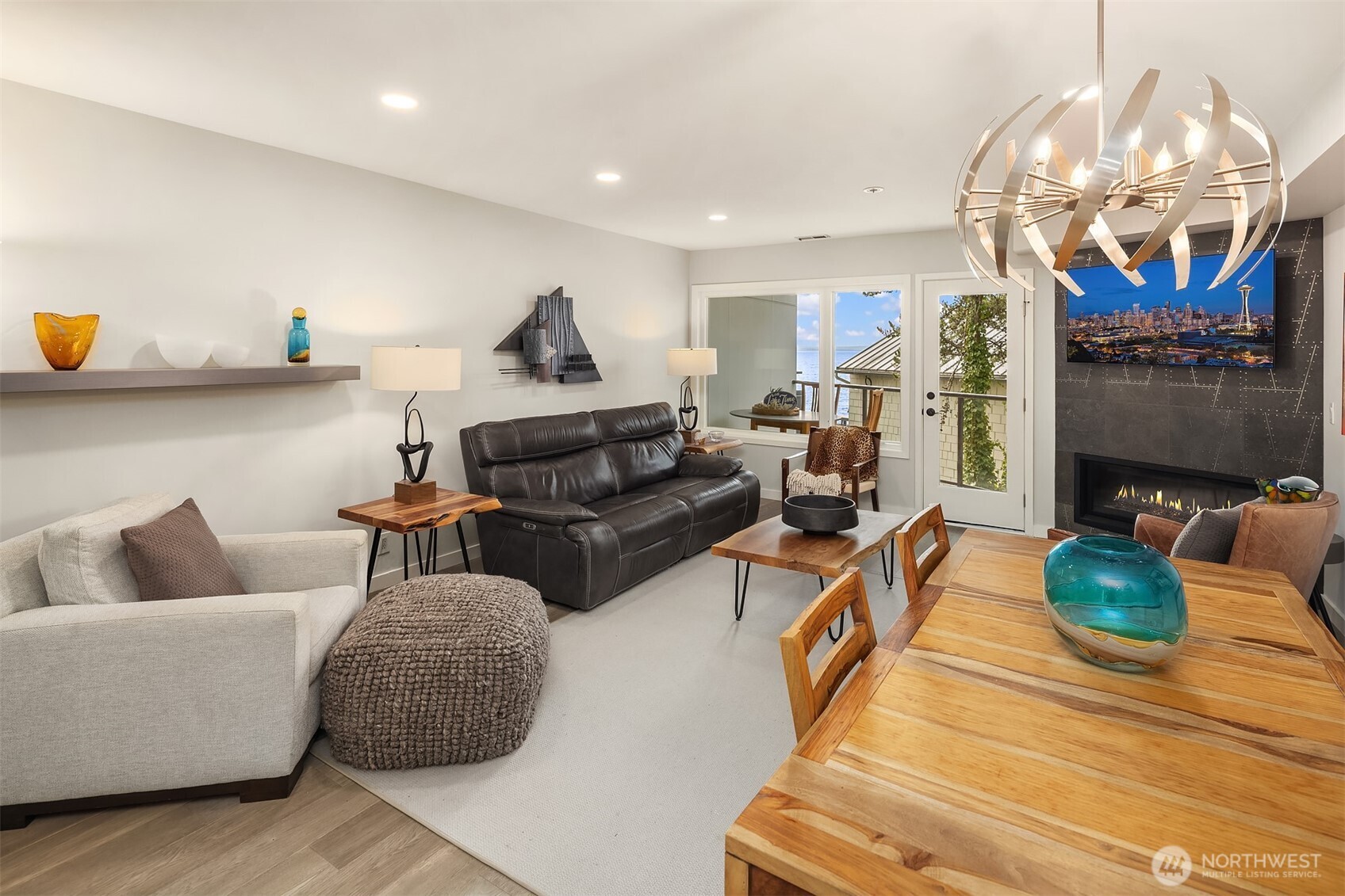 9039 NE Juanita Drive #304, Kirkland, WA 98034
