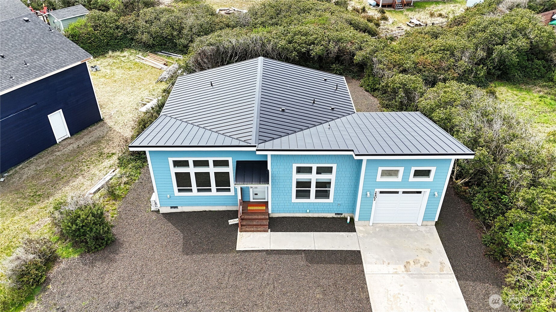 1201 E Ocean Shores Blvd SW, Ocean Shores, WA 98569