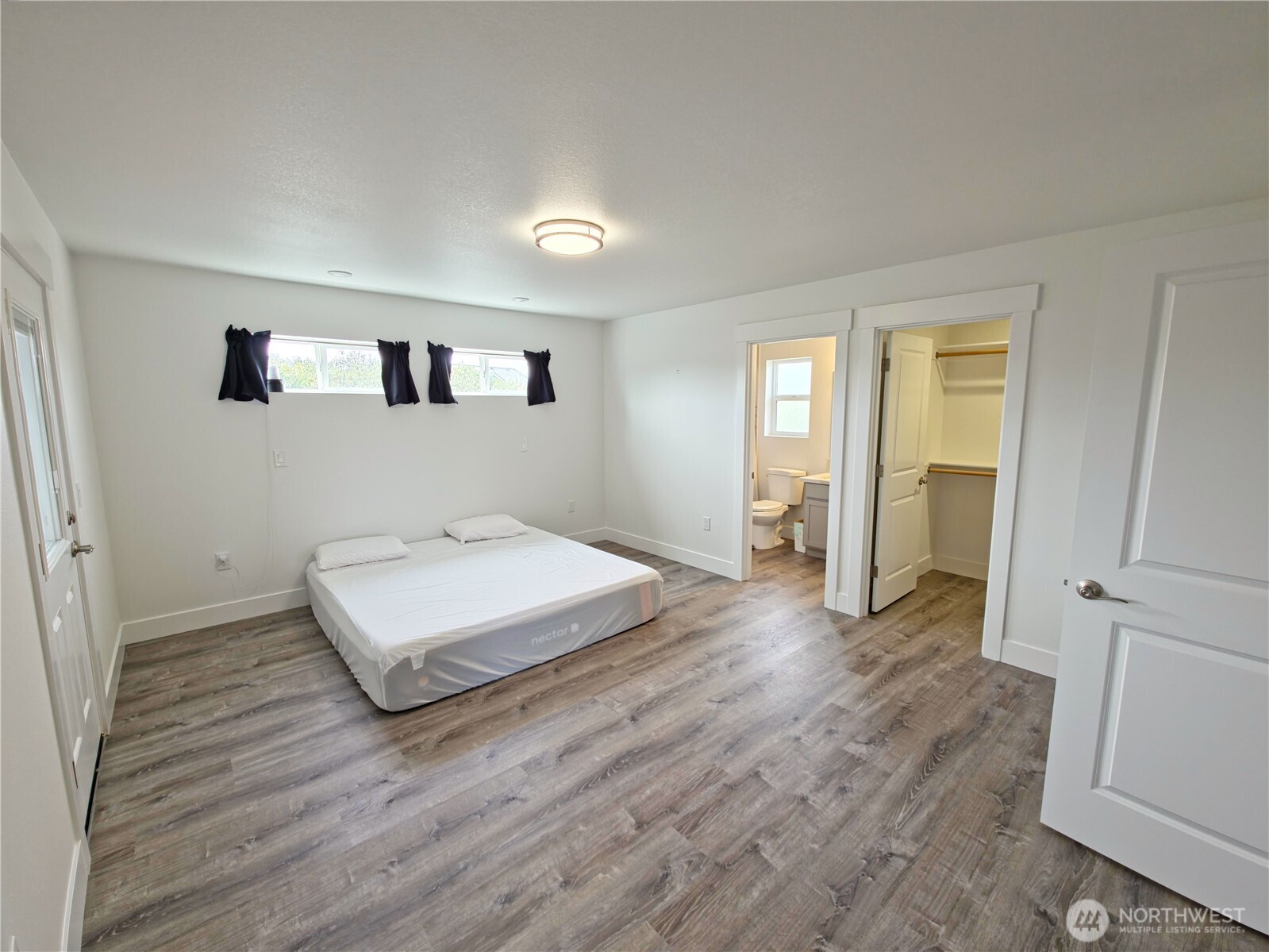 1201 E Ocean Shores Blvd SW, Ocean Shores, WA 98569