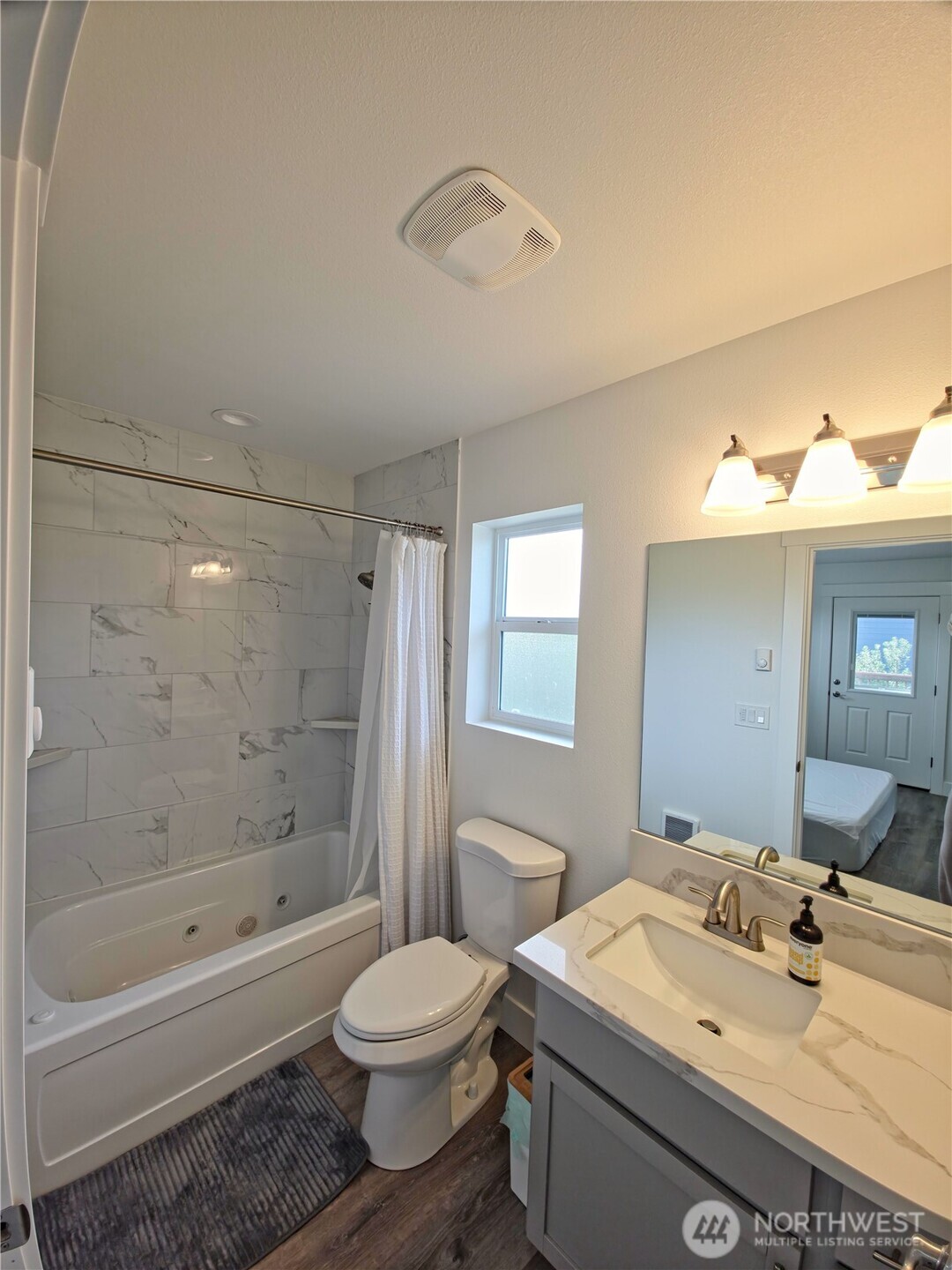 1201 E Ocean Shores Blvd SW, Ocean Shores, WA 98569