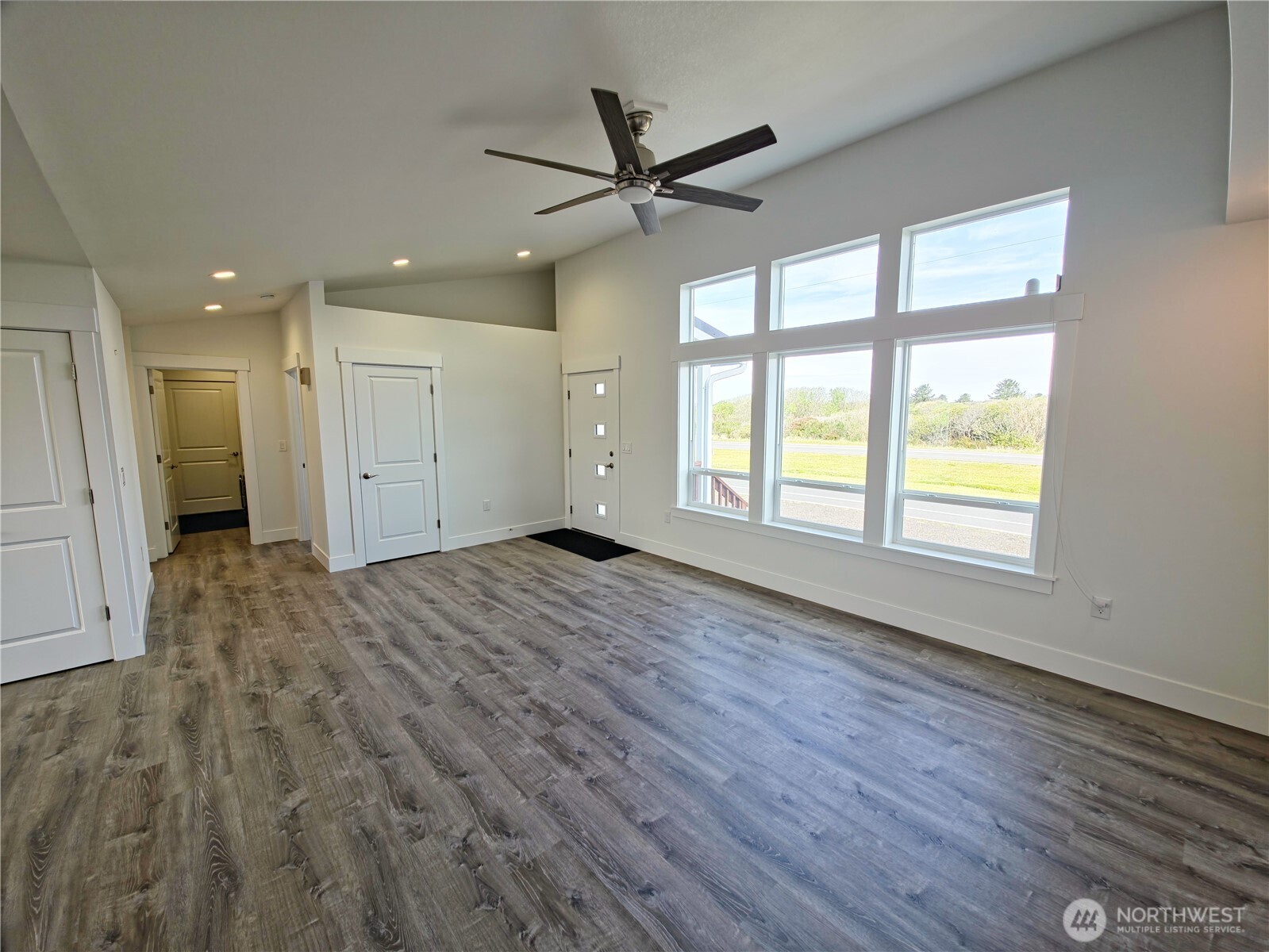 1201 E Ocean Shores Blvd SW, Ocean Shores, WA 98569