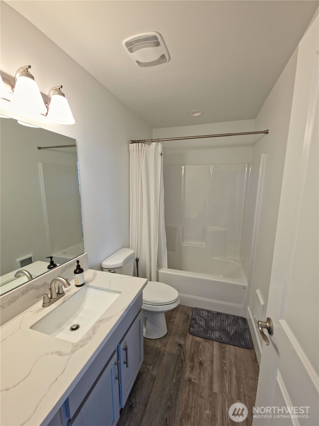 1201 E Ocean Shores Blvd SW, Ocean Shores, WA 98569