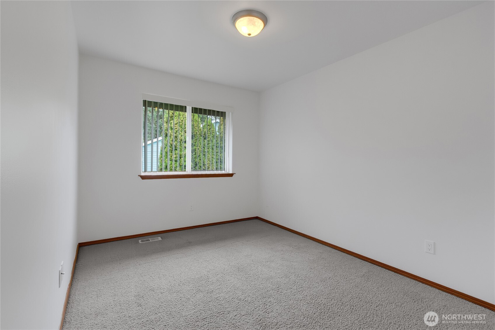 854 Center Street W, Eatonville, WA 98328