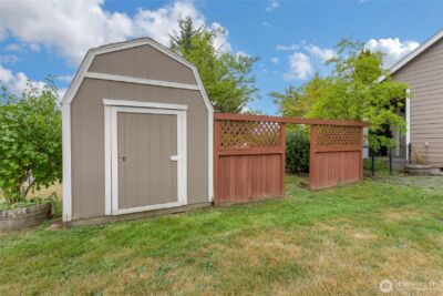 854 Center Street W, Eatonville, WA 98328 - Photo 24