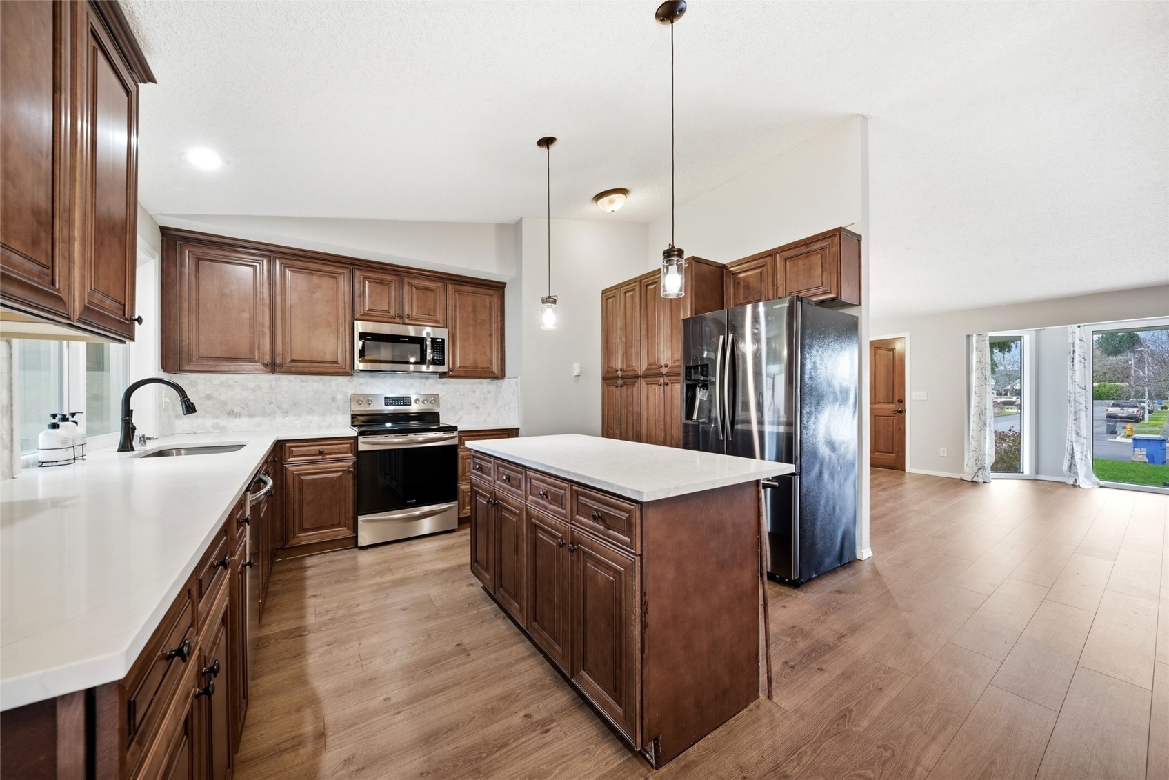 10417 NW 24th Avenue , Vancouver, WA 98685