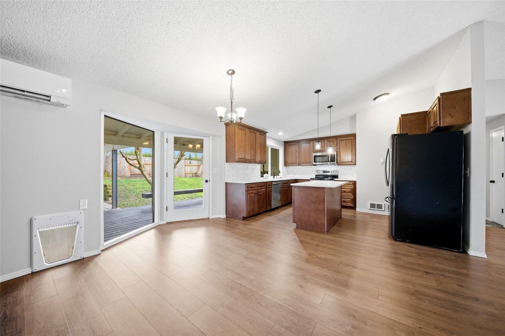 10417 NW 24th Avenue , Vancouver, WA 98685