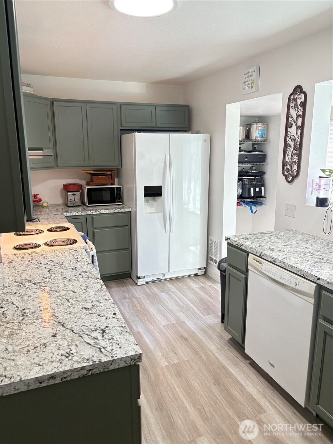 28 Highway 7 , Tonasket, WA 98855