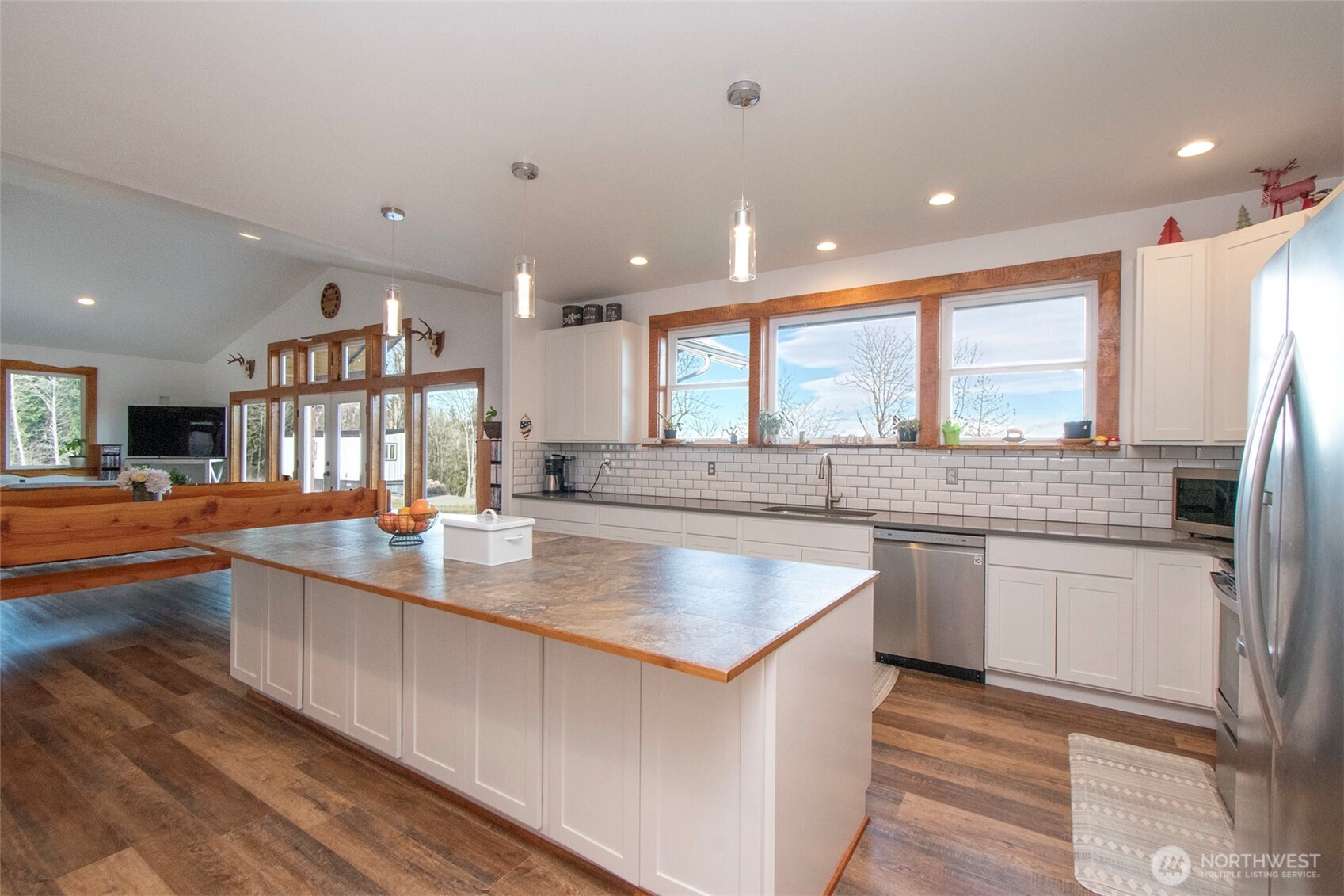 242 Watershed Road , Port Angeles, WA 98362
