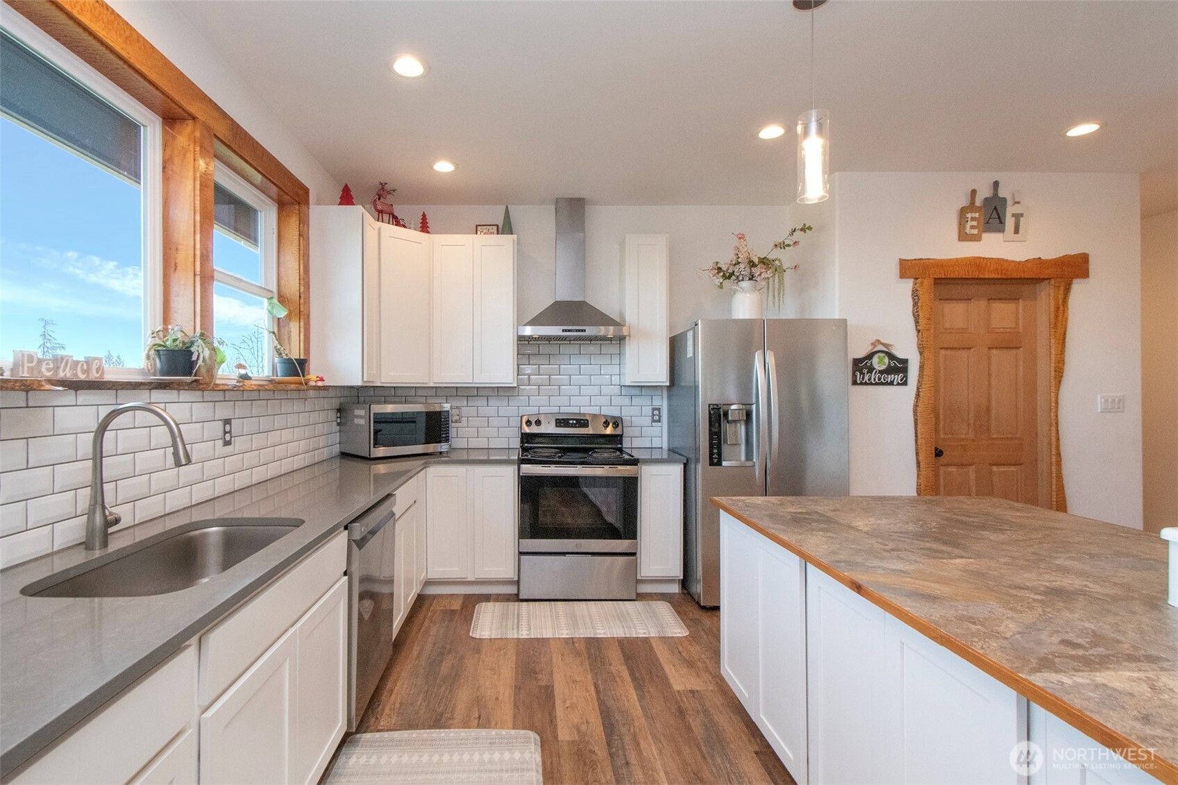 242 Watershed Road , Port Angeles, WA 98362