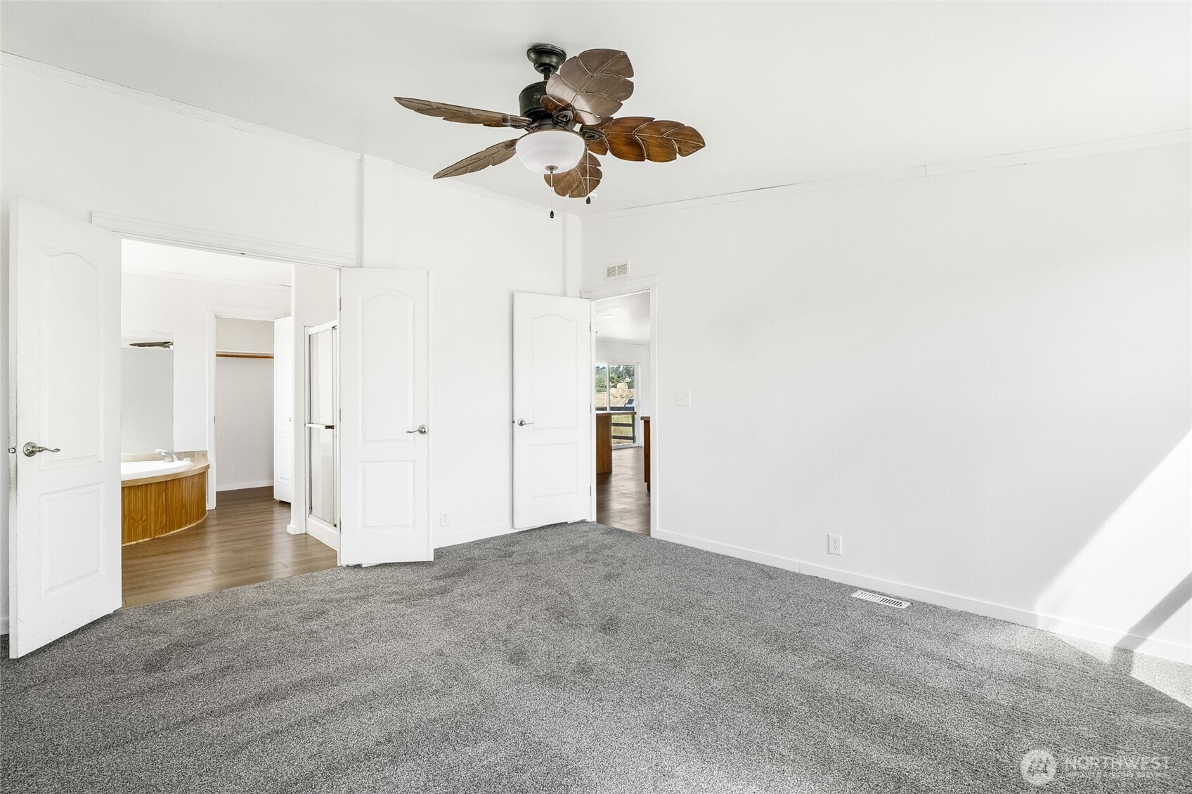 749 NE North Ave , Wilbur, WA 99185