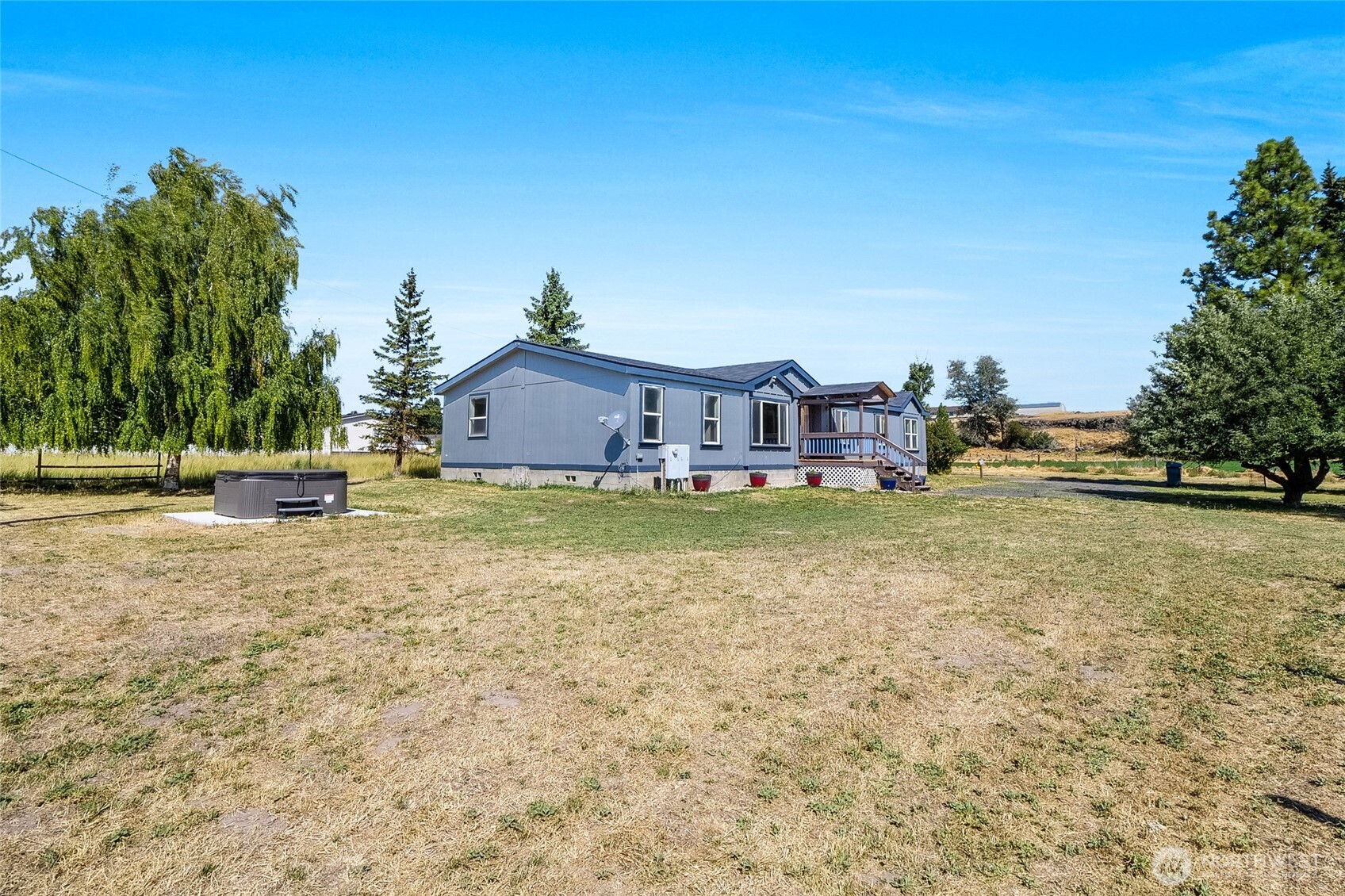 749 NE North Ave , Wilbur, WA 99185