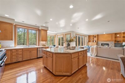 818 Windsor Drive SE, Sammamish, WA 98074 - Photo 14