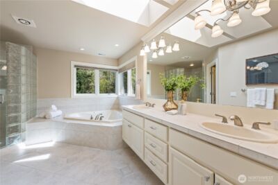 818 Windsor Drive SE, Sammamish, WA 98074 - Photo 22