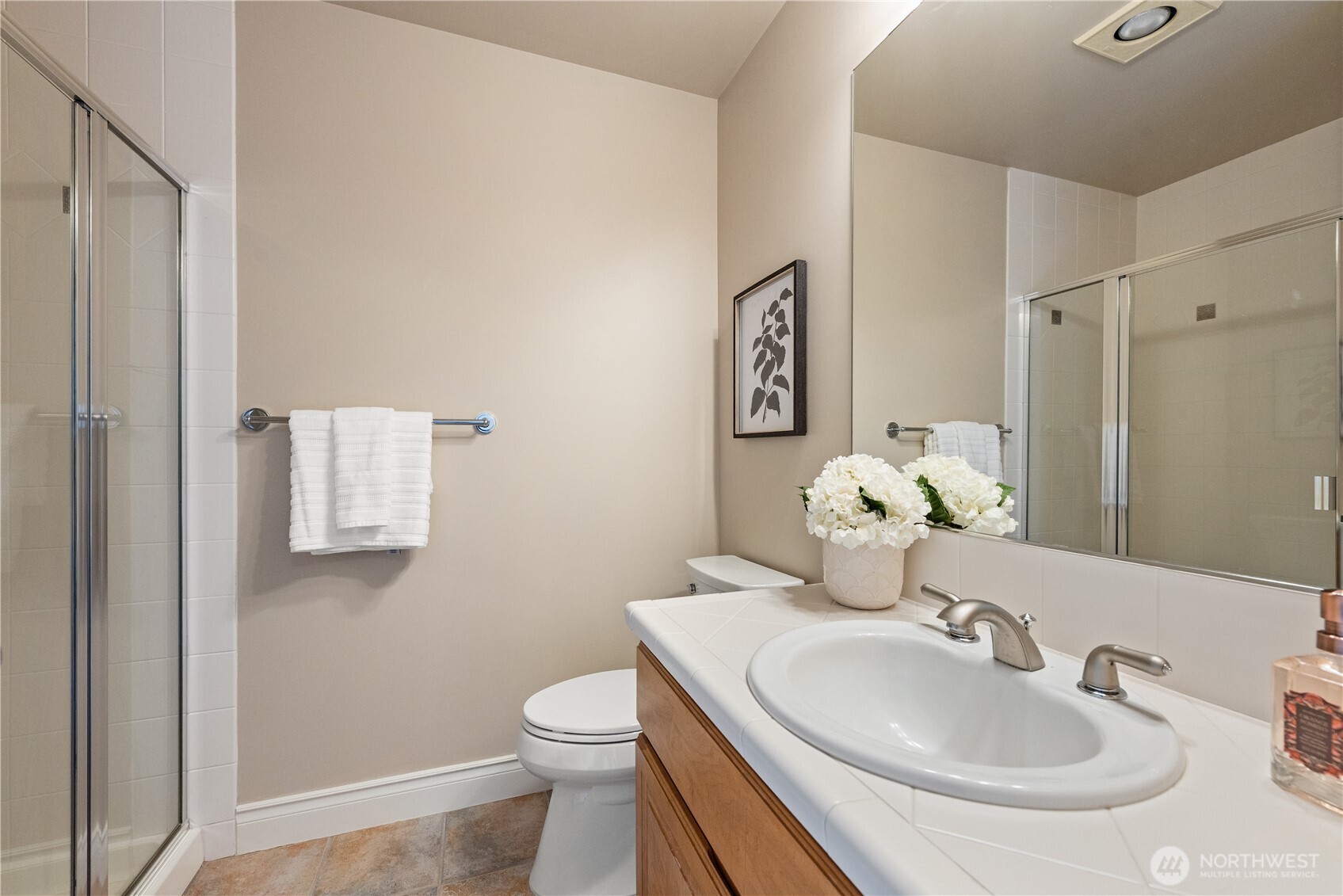 818 Windsor Drive SE, Sammamish, WA 98074