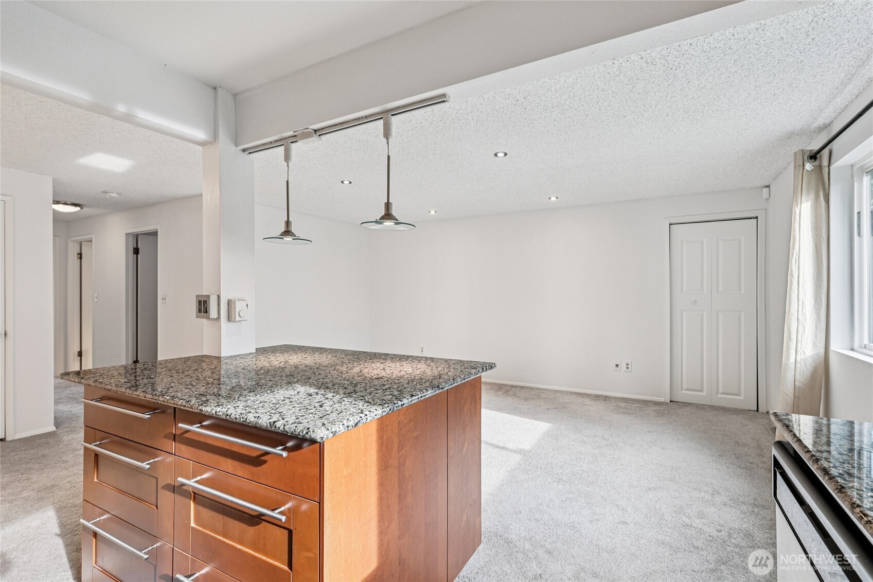 7909 218th Street SW #4, Edmonds, WA 98026