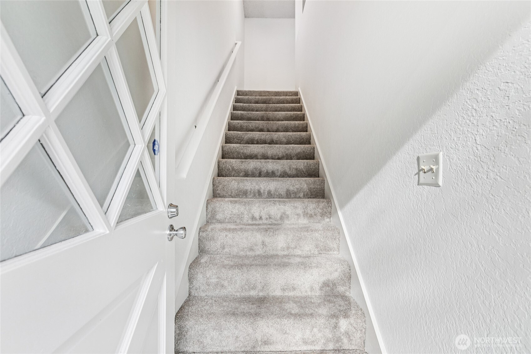 7909 218th Street SW #4, Edmonds, WA 98026