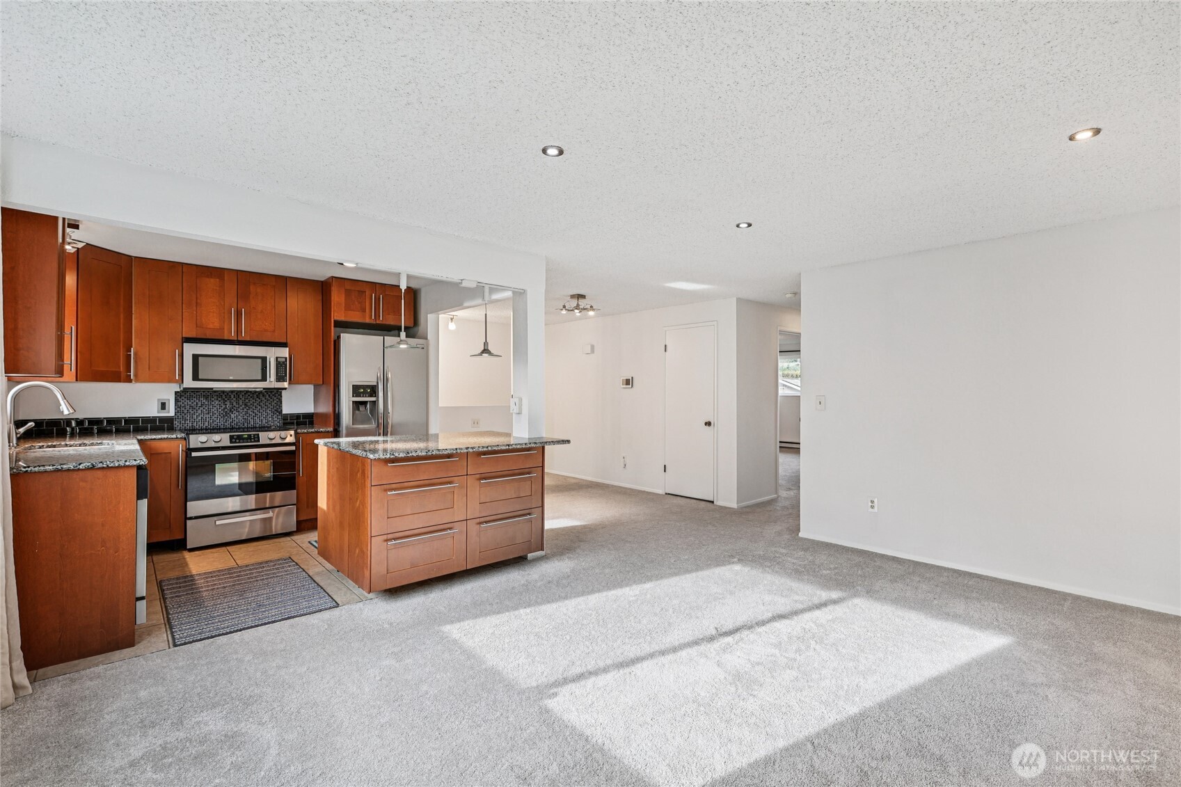 7909 218th Street SW #4, Edmonds, WA 98026