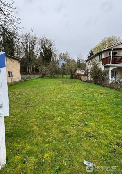 9025 46th Avenue S, Seattle, WA 98118 - Photo 1