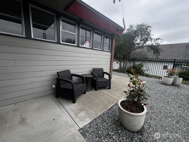 3219 6th Avenue , Tacoma, WA 98406