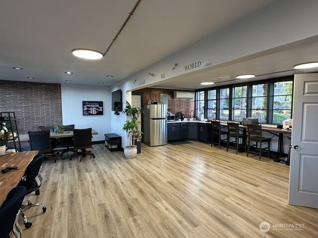 3219 6th Avenue , Tacoma, WA 98406