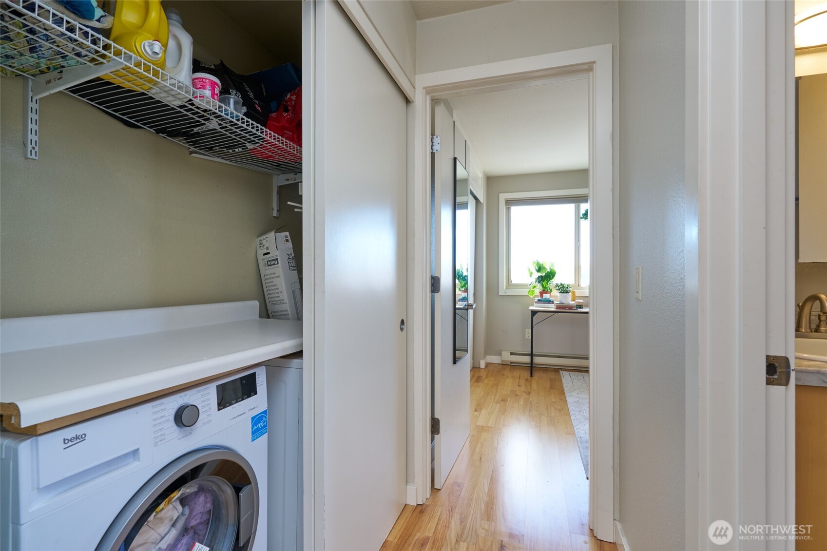 812 N 42nd Street #301, Seattle, WA 98103