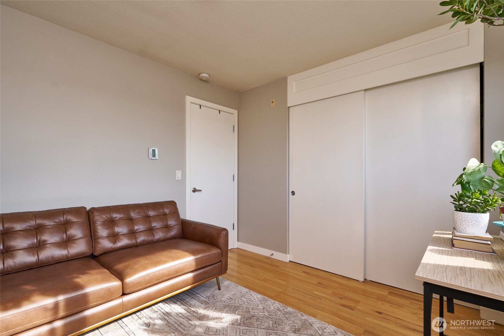 812 N 42nd Street #301, Seattle, WA 98103