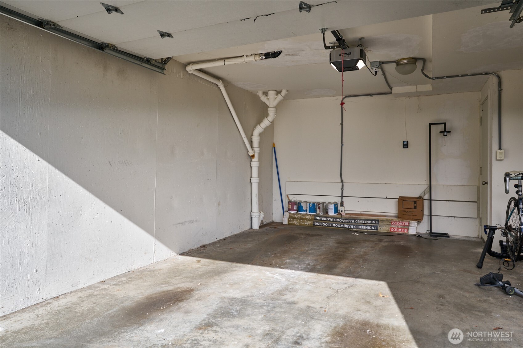 812 N 42nd Street #301, Seattle, WA 98103