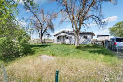 9550 Maple Drive NE, Moses Lake, WA 98837 - Photo 3