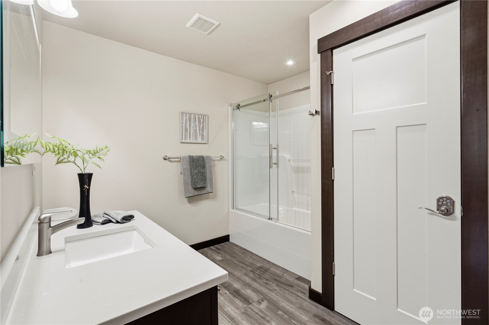 14504 17th Avenue W, Lynnwood, WA 98087