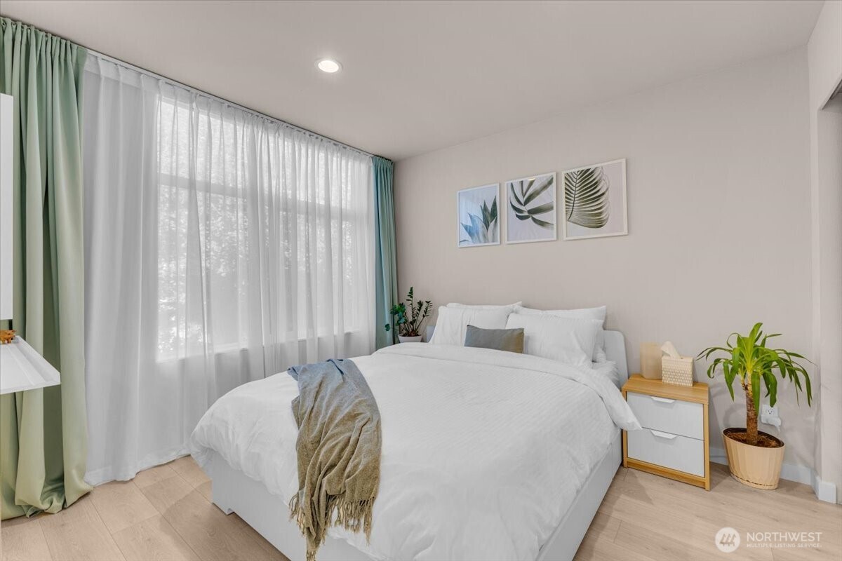 1602 E Marion Street , Seattle, WA 98122