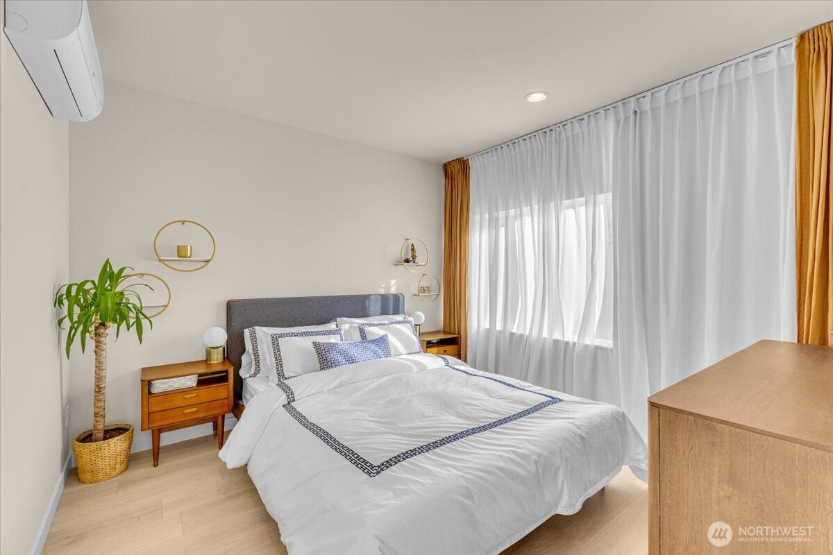 1602 E Marion Street , Seattle, WA 98122