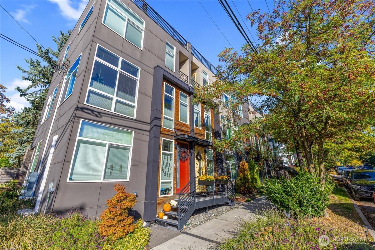 1602 E Marion Street , Seattle, WA 98122