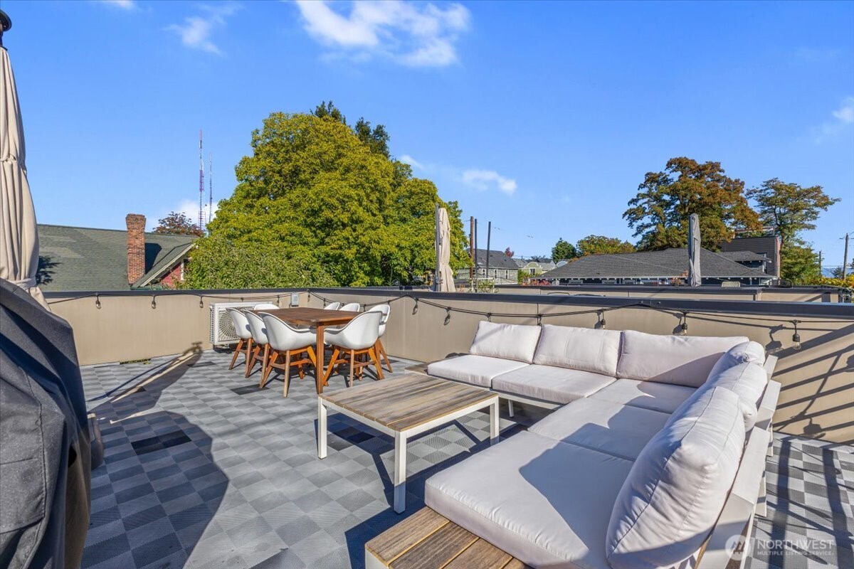 1602 E Marion Street , Seattle, WA 98122