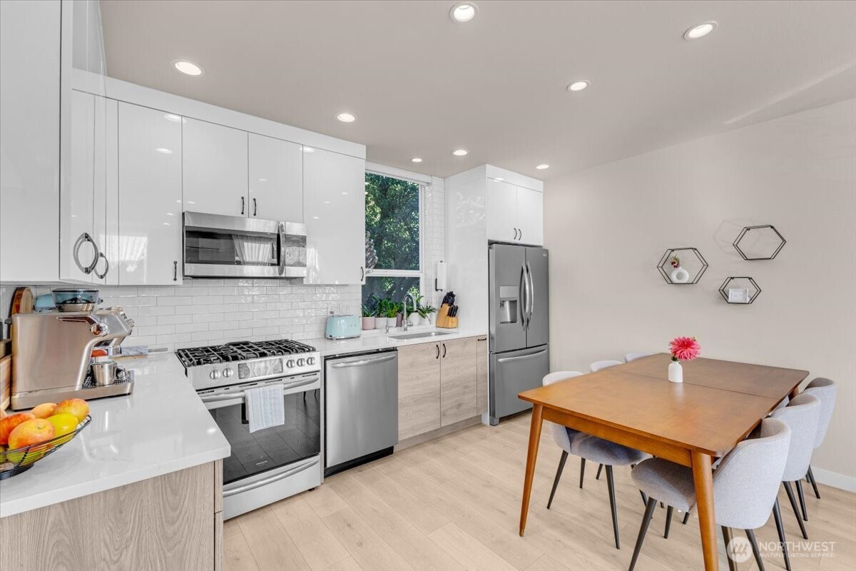 1602 E Marion Street , Seattle, WA 98122