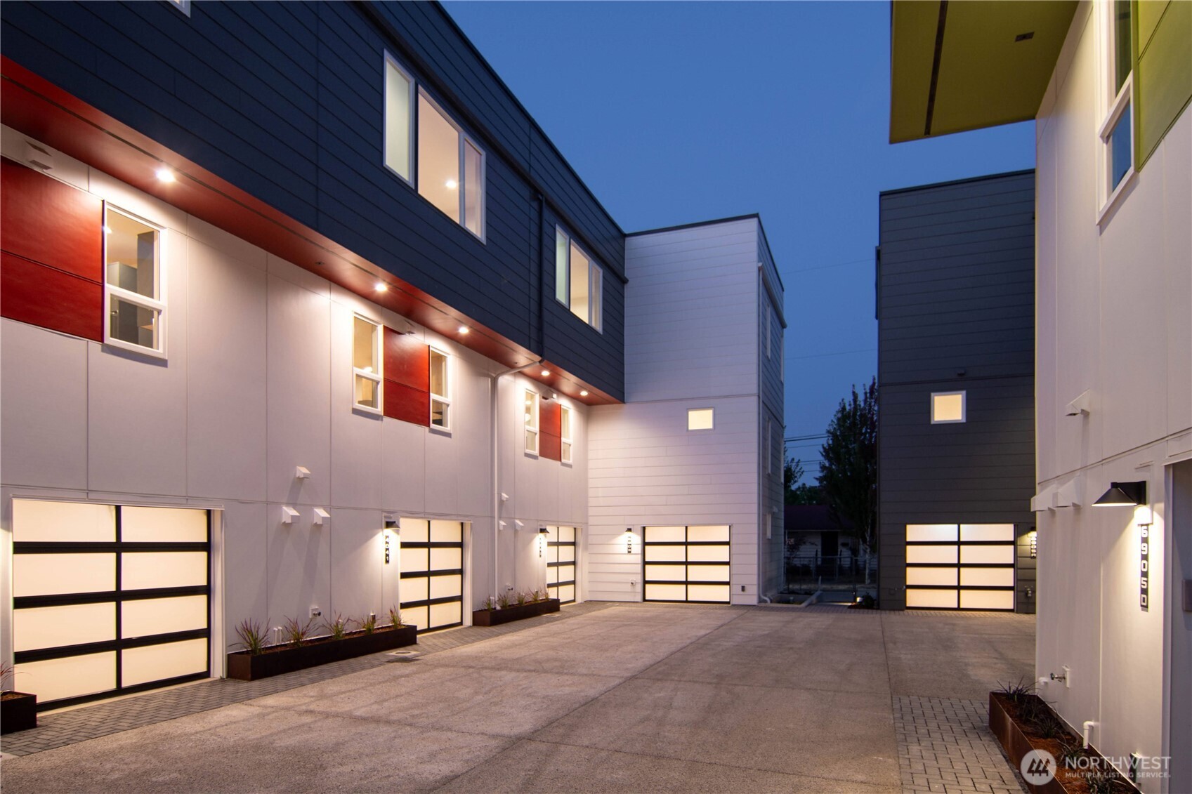 6909 42nd Avenue S #A, Seattle, WA 98118