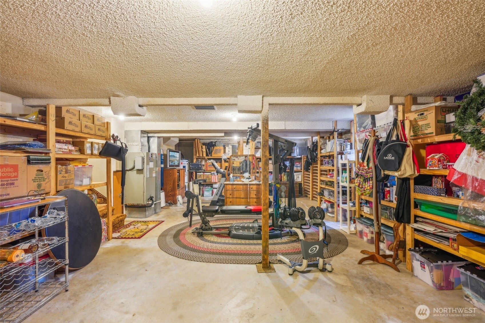2032 W Dove Avenue , La Center, WA 98629