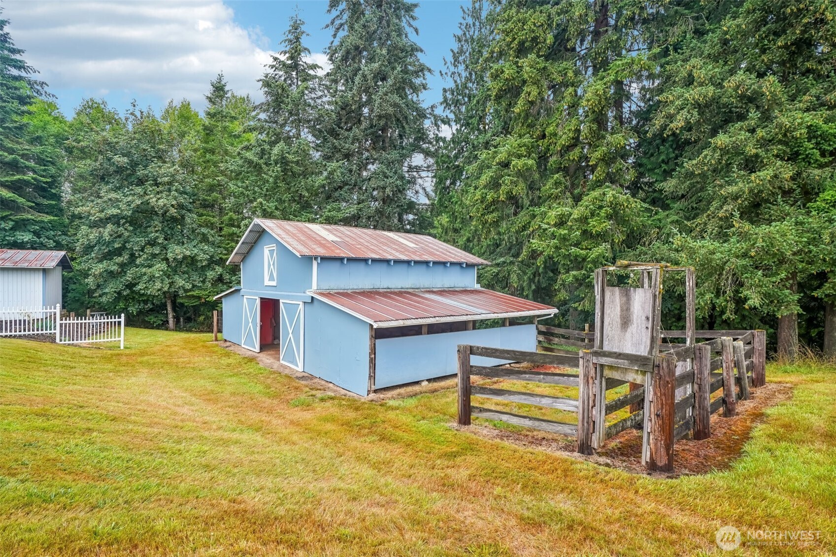 2032 W Dove Avenue , La Center, WA 98629