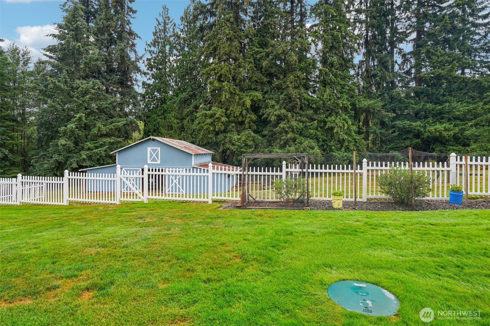 2032 W Dove Avenue , La Center, WA 98629