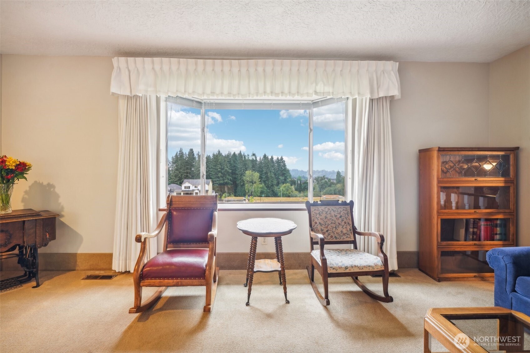 2032 W Dove Avenue , La Center, WA 98629