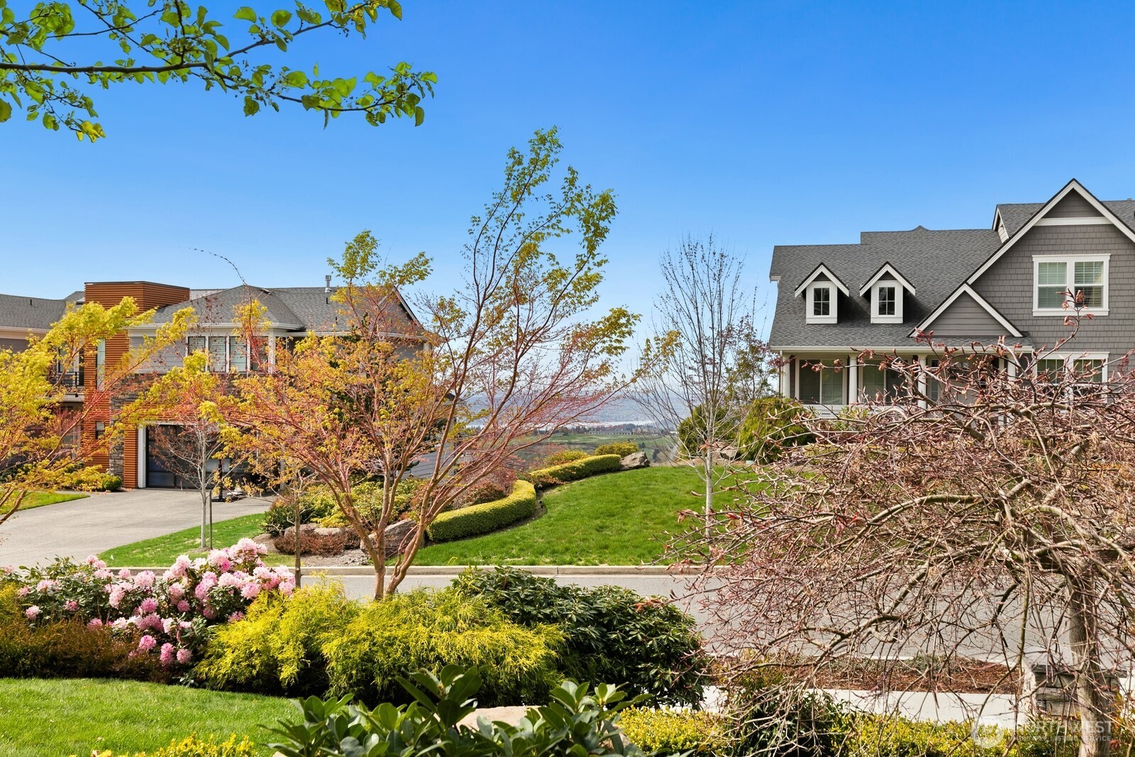 7050 171st Avenue SE, Bellevue, WA 98006