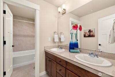 7050 171st Avenue SE, Bellevue, WA 98006 - Photo 27