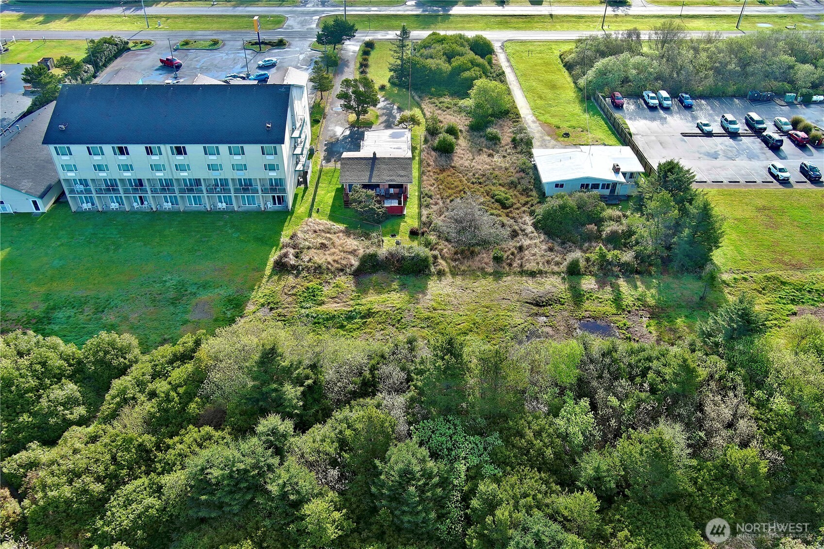 823 Ocean Shores Boulevard NW, Ocean Shores, WA 98569